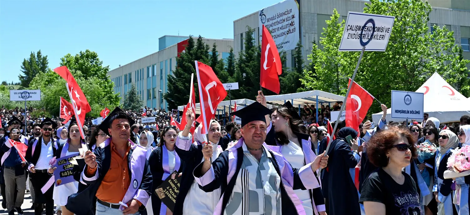 Çalışma Ekonomisi ve Endüstri İlişkileri mezuniyet töreni